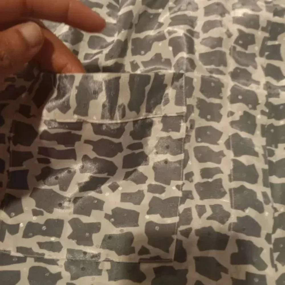 Womens Blouses - Picture 3 of 5